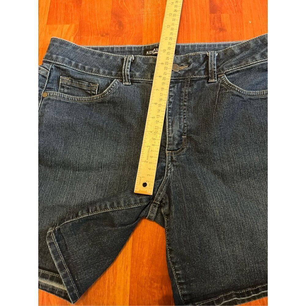Mid Rise Riders Lee Jean Shorts. Size 14m - Picture 8 of 8